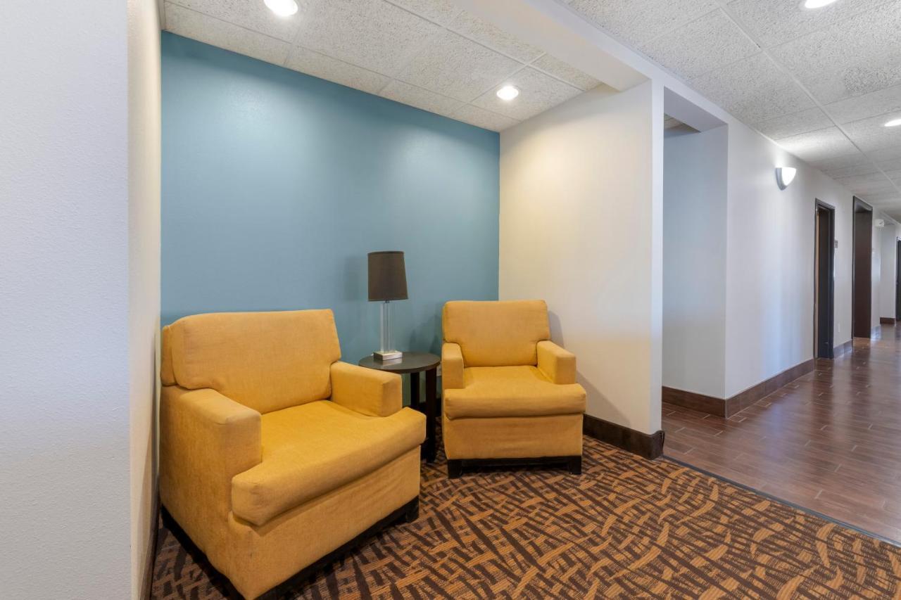 Sleep Inn & Suites Hays I-70 Dış mekan fotoğraf