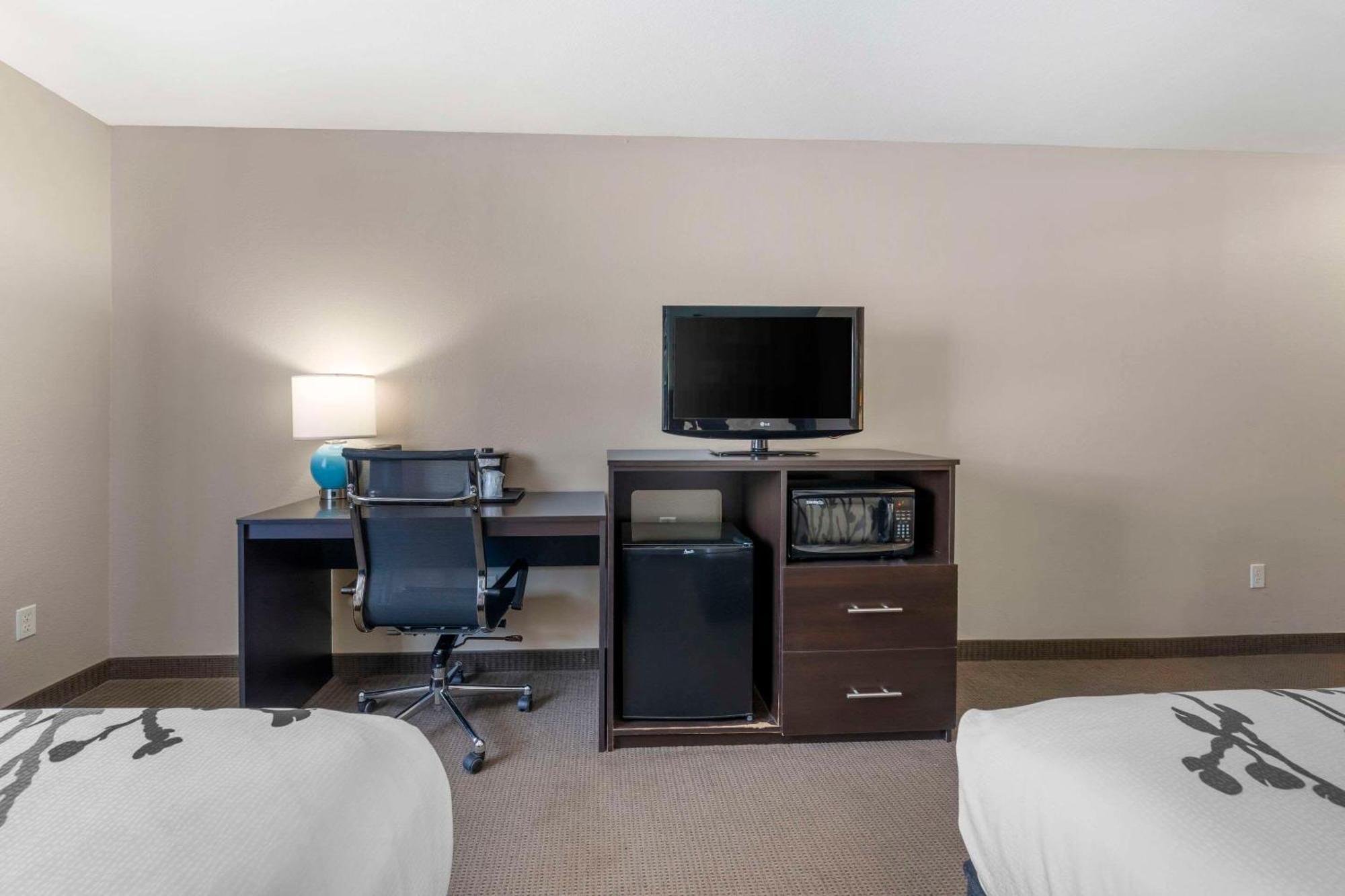 Sleep Inn & Suites Hays I-70 Dış mekan fotoğraf