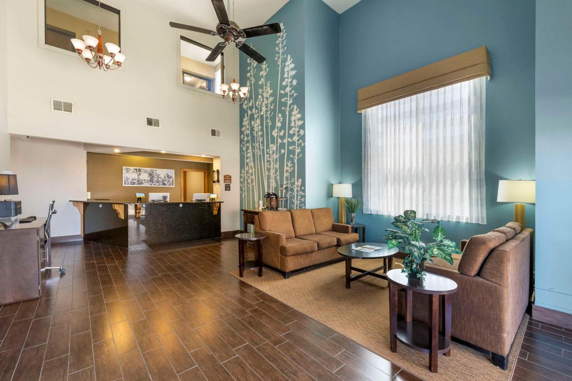 Sleep Inn & Suites Hays I-70 Dış mekan fotoğraf