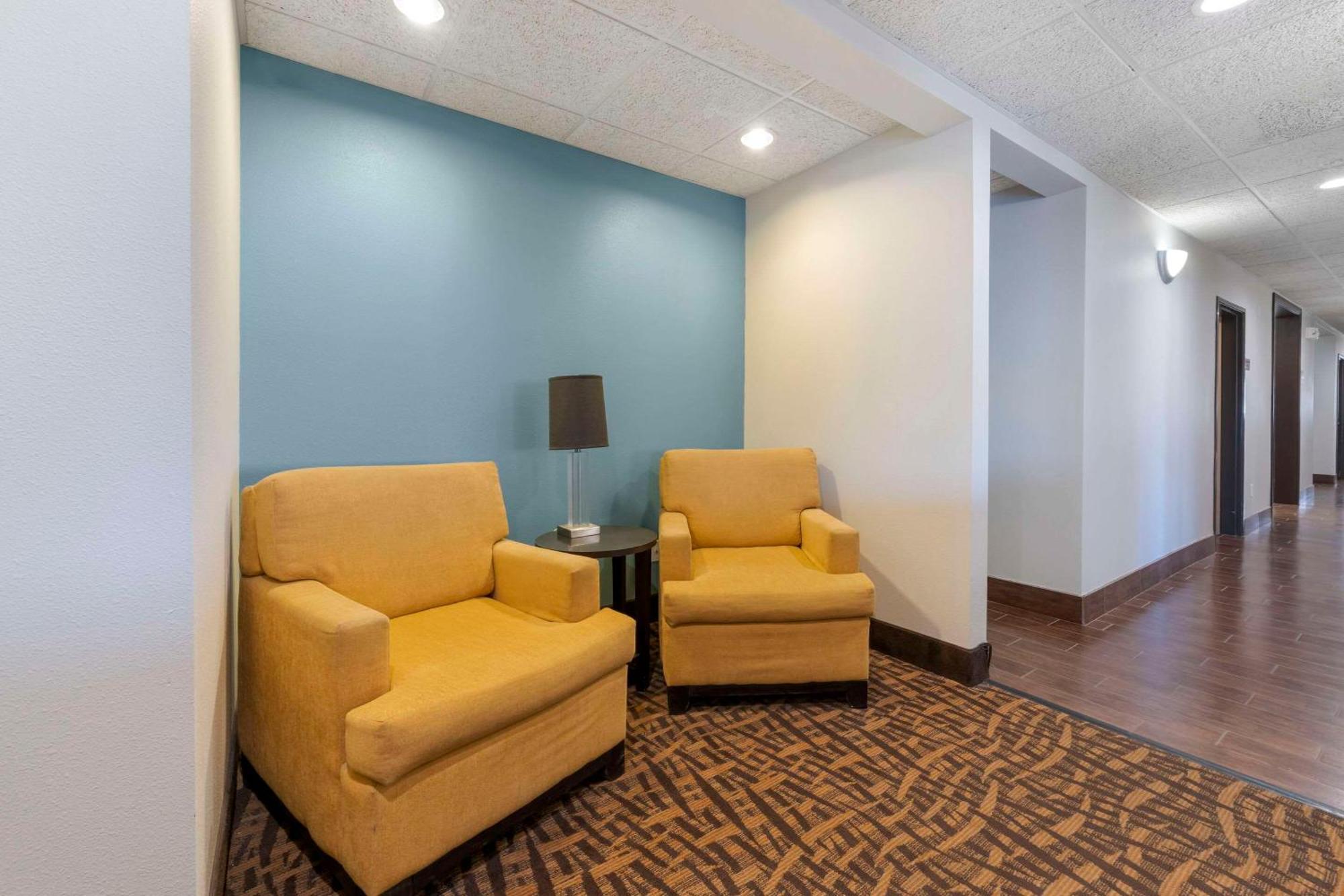 Sleep Inn & Suites Hays I-70 Dış mekan fotoğraf