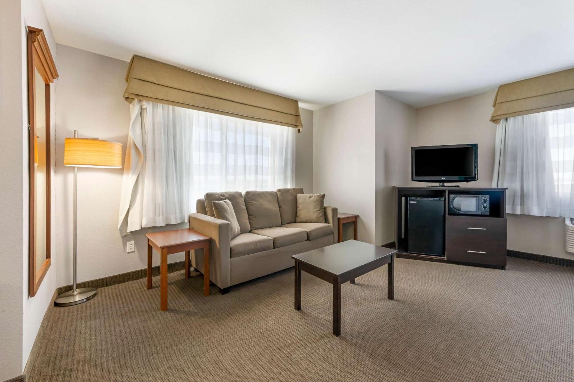 Sleep Inn & Suites Hays I-70 Dış mekan fotoğraf